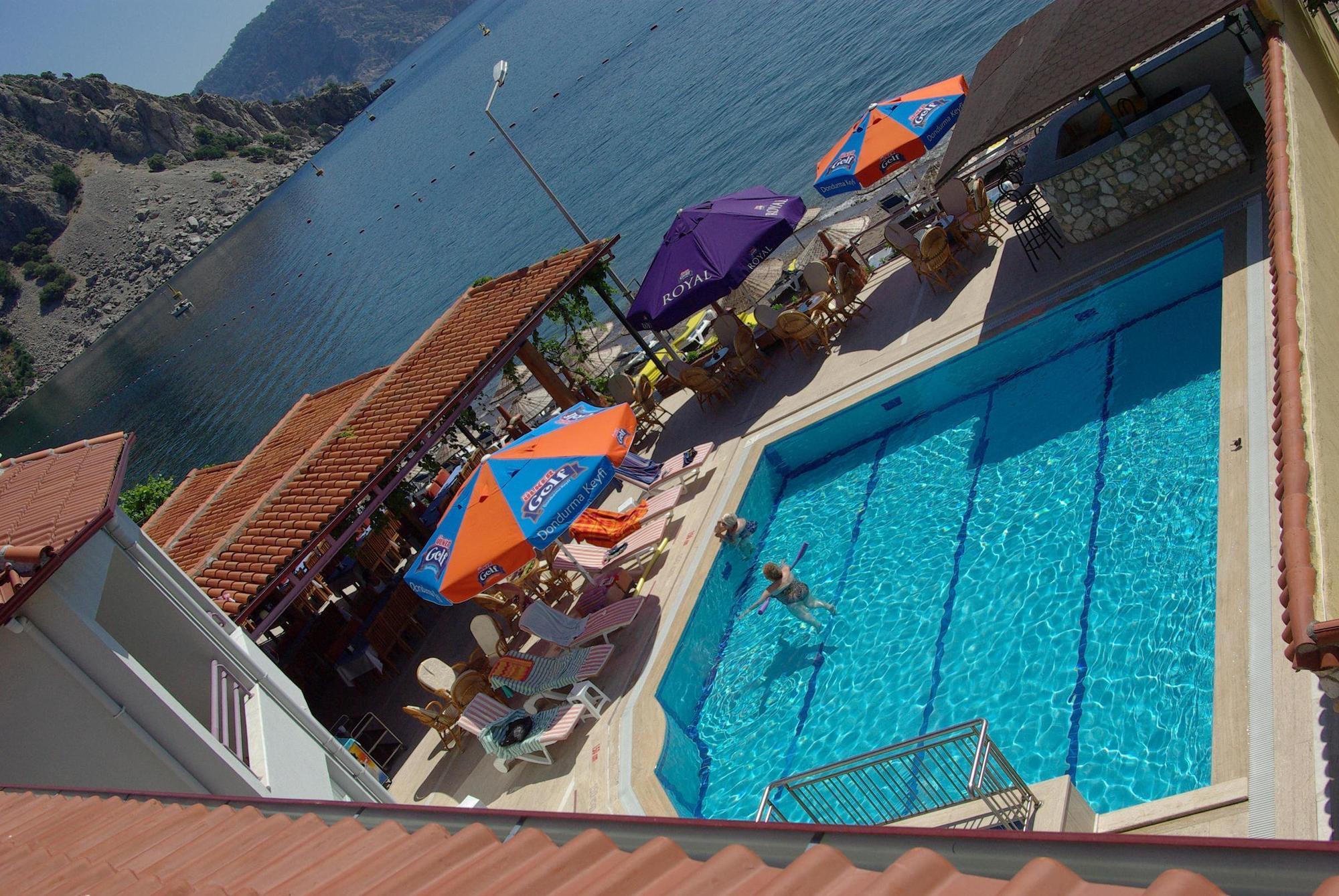 Zeybek Hotel Turunç Esterno foto